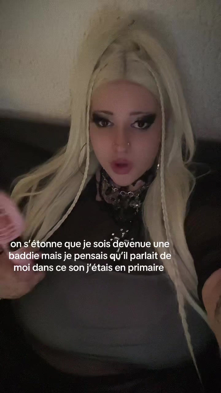 @aly🧛♀️