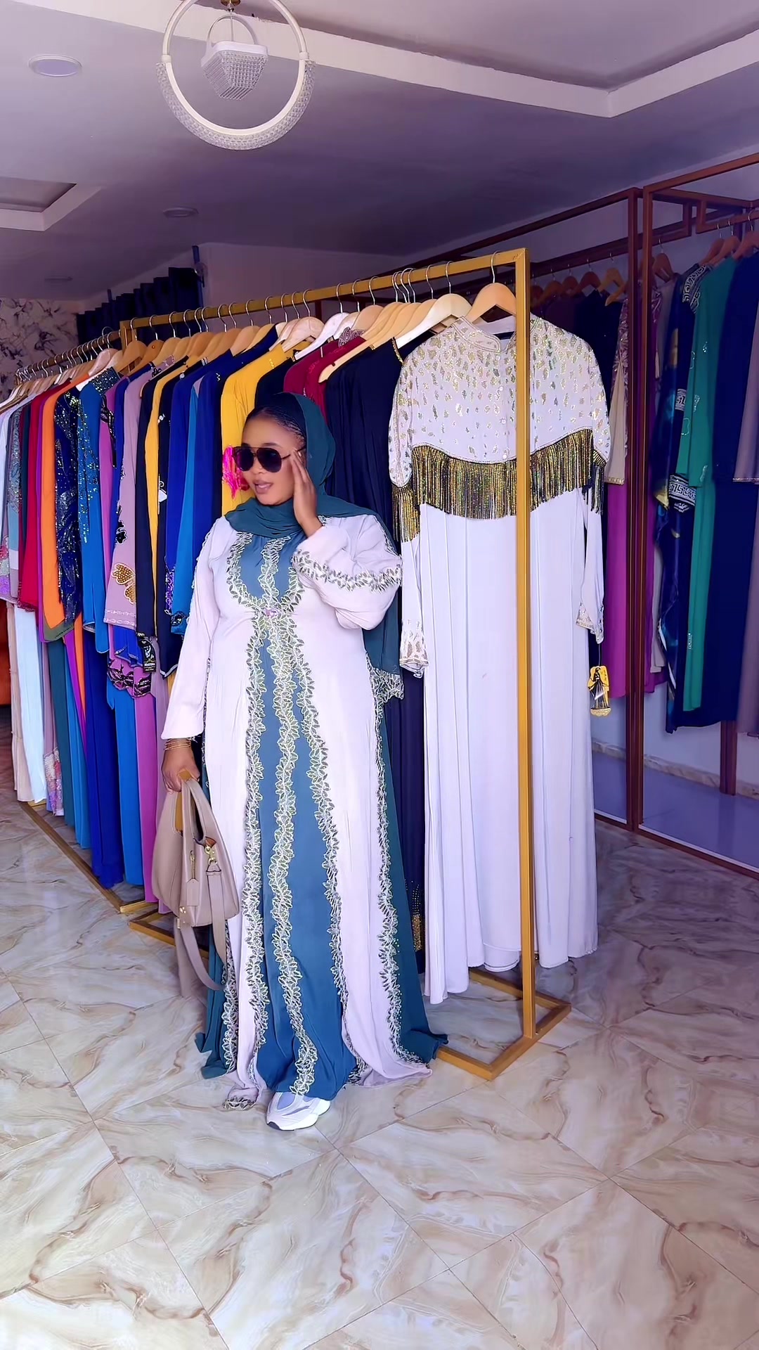 @Demmy’s unique abaya in SAKI😍