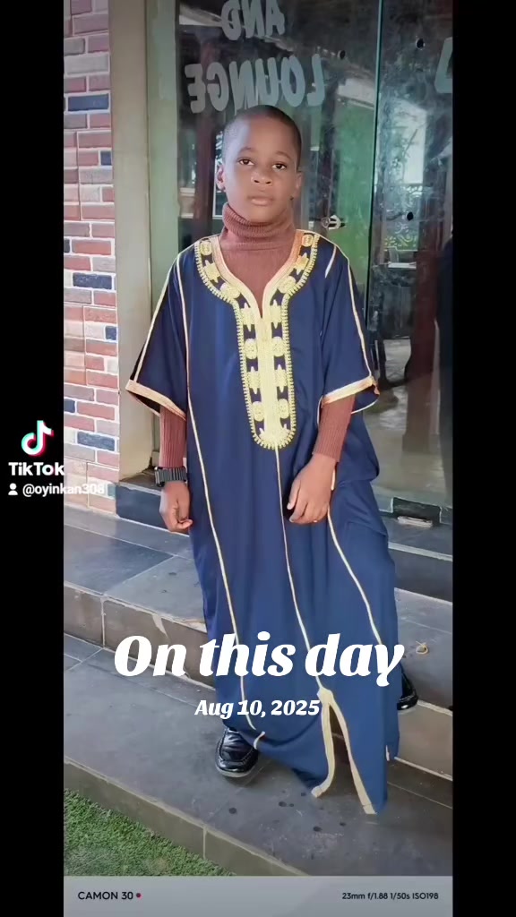 @Tayo Risqut oyinkansola