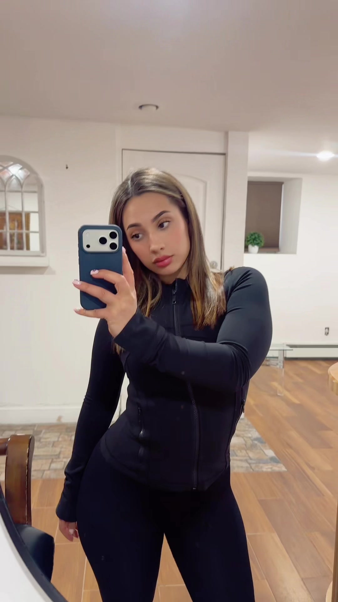 @Angjelina