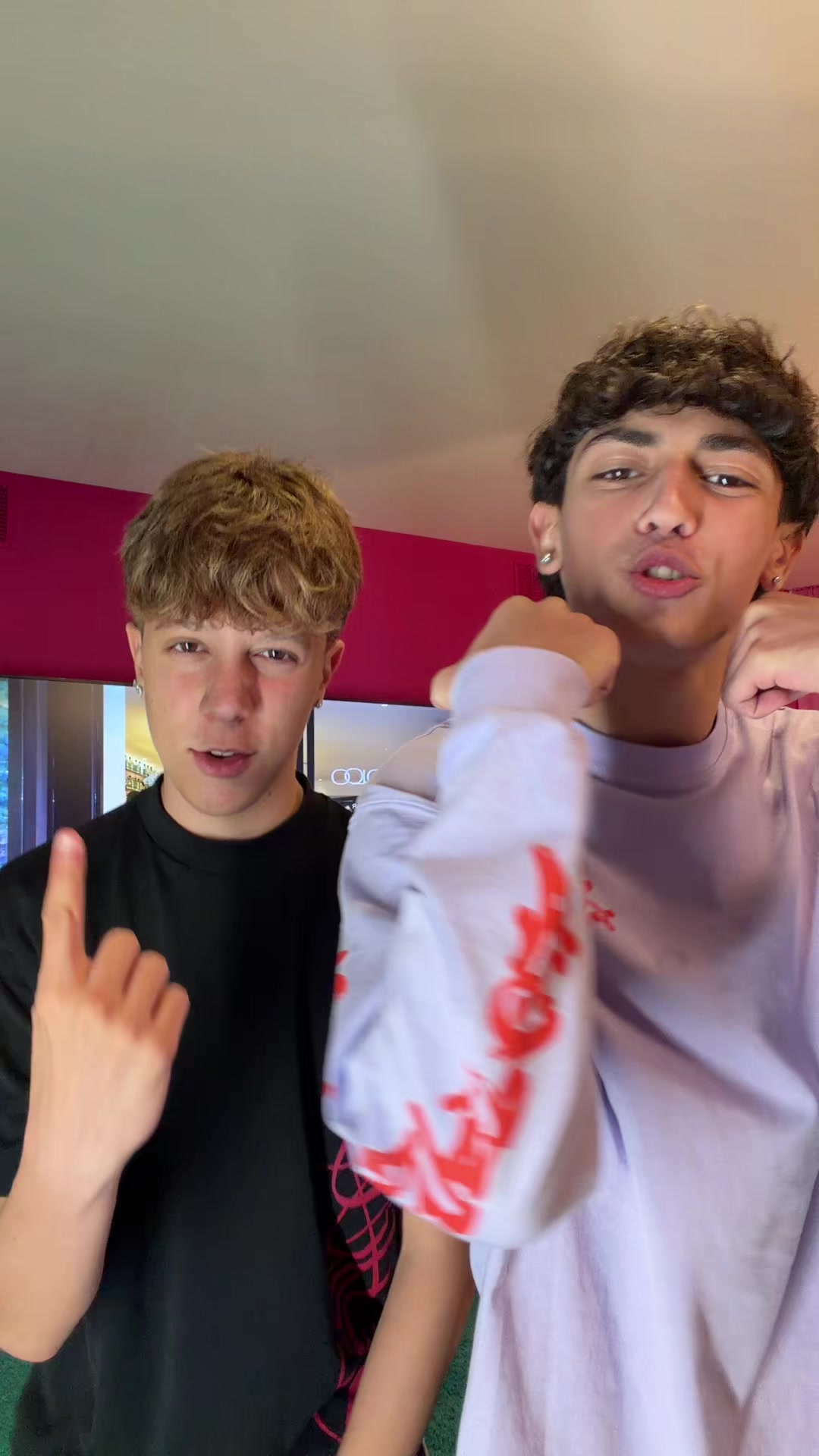 @Nikolasss💫