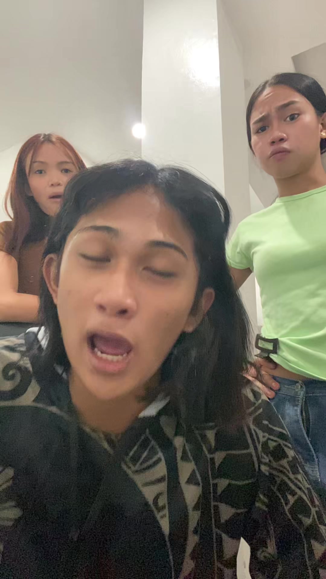 @Dump ni ayesha