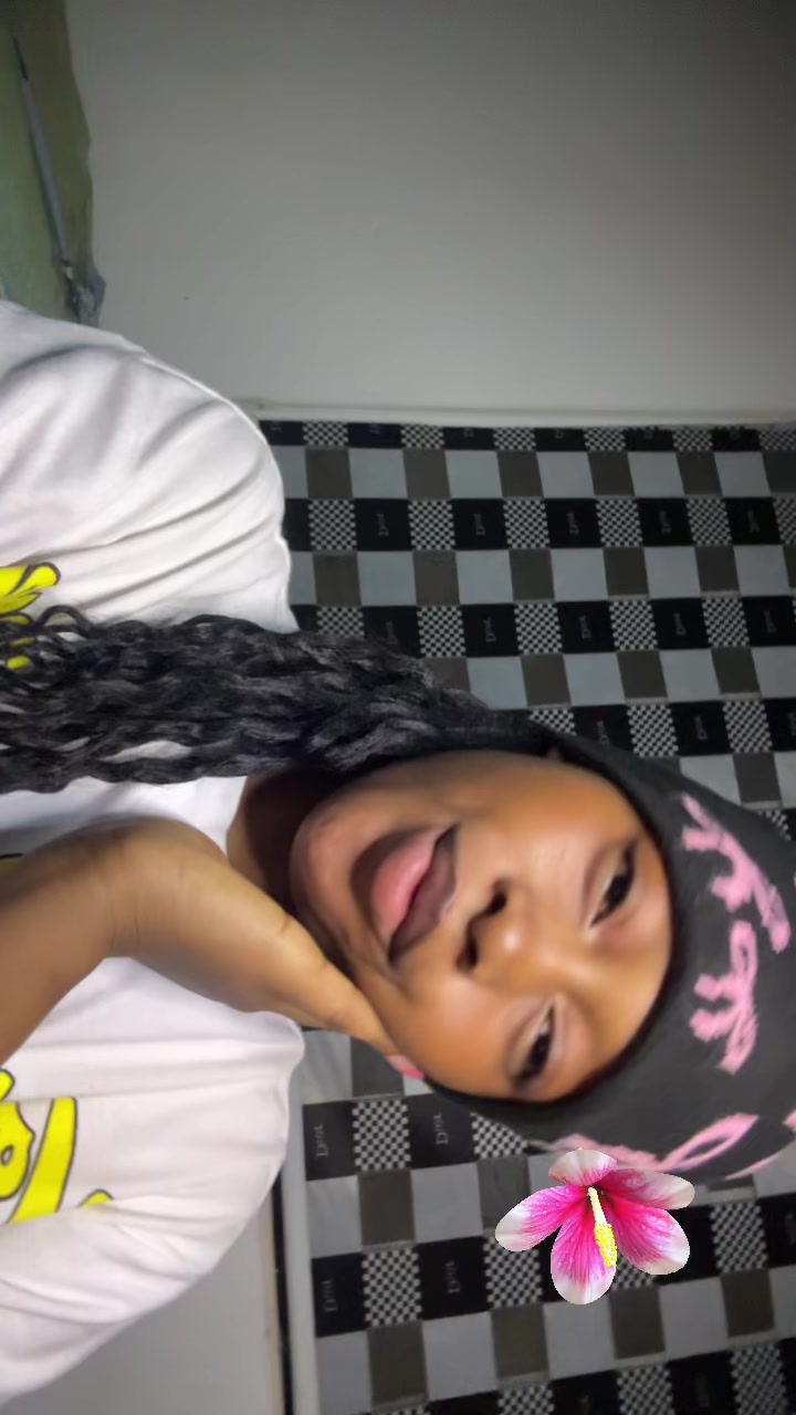 @karesimi💕🥹