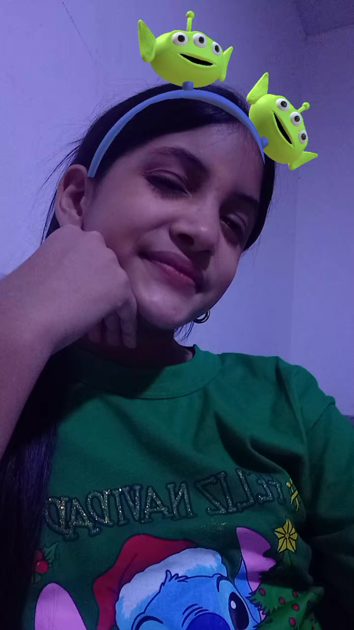 @la niña del pelo largo,