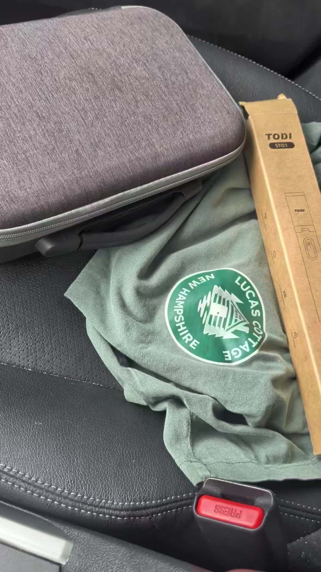 @LucasCottage