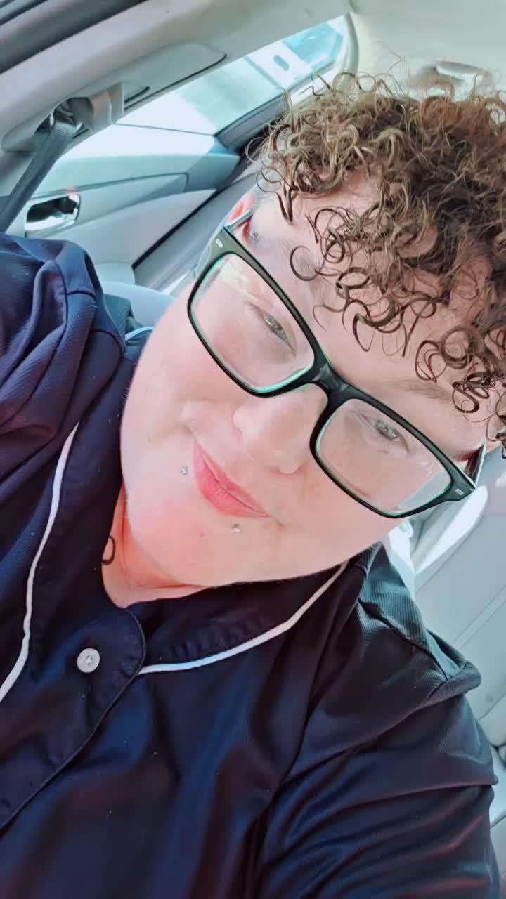 @KingSteph👑🤙🌈
