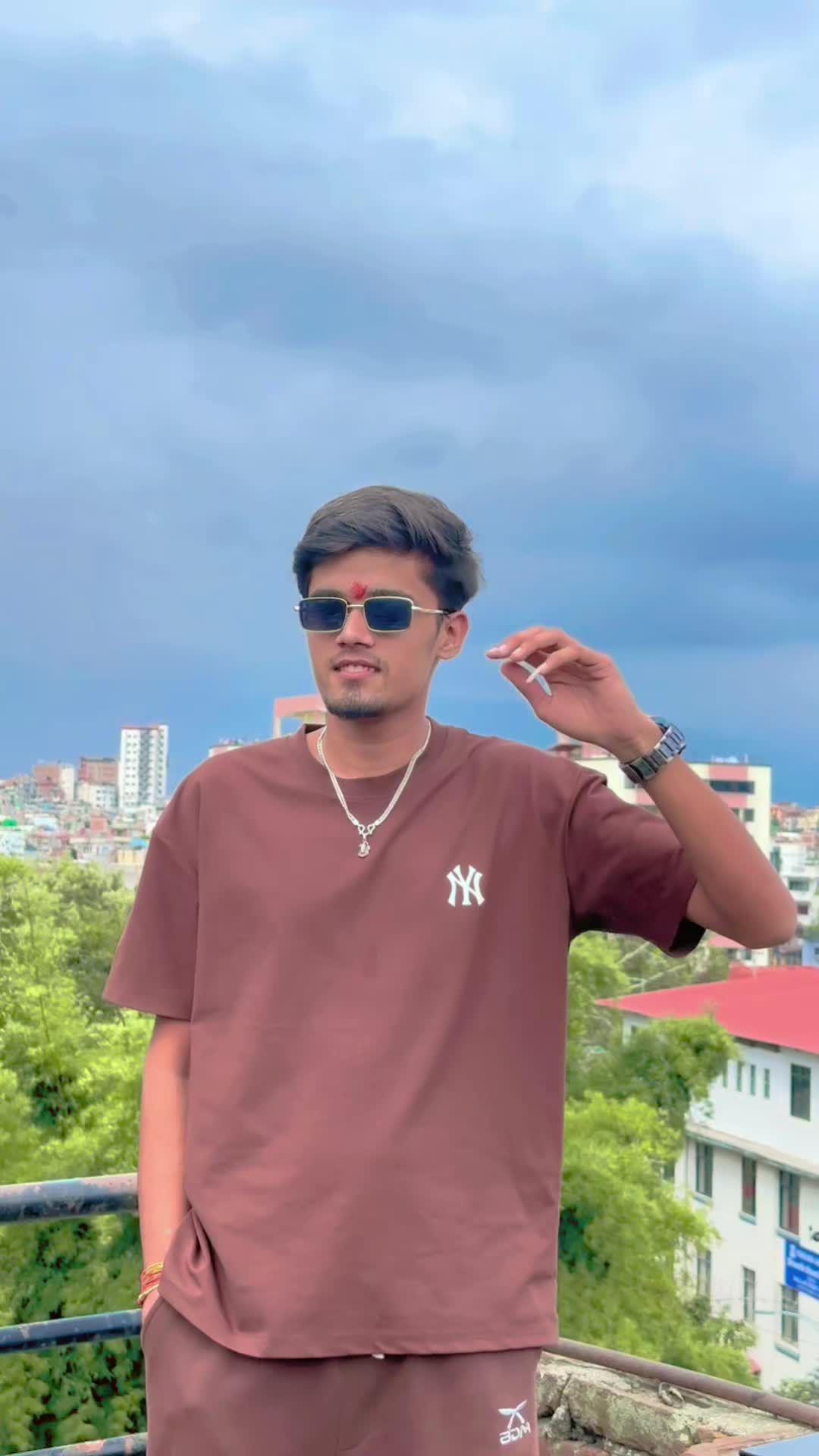 @Pratik😇