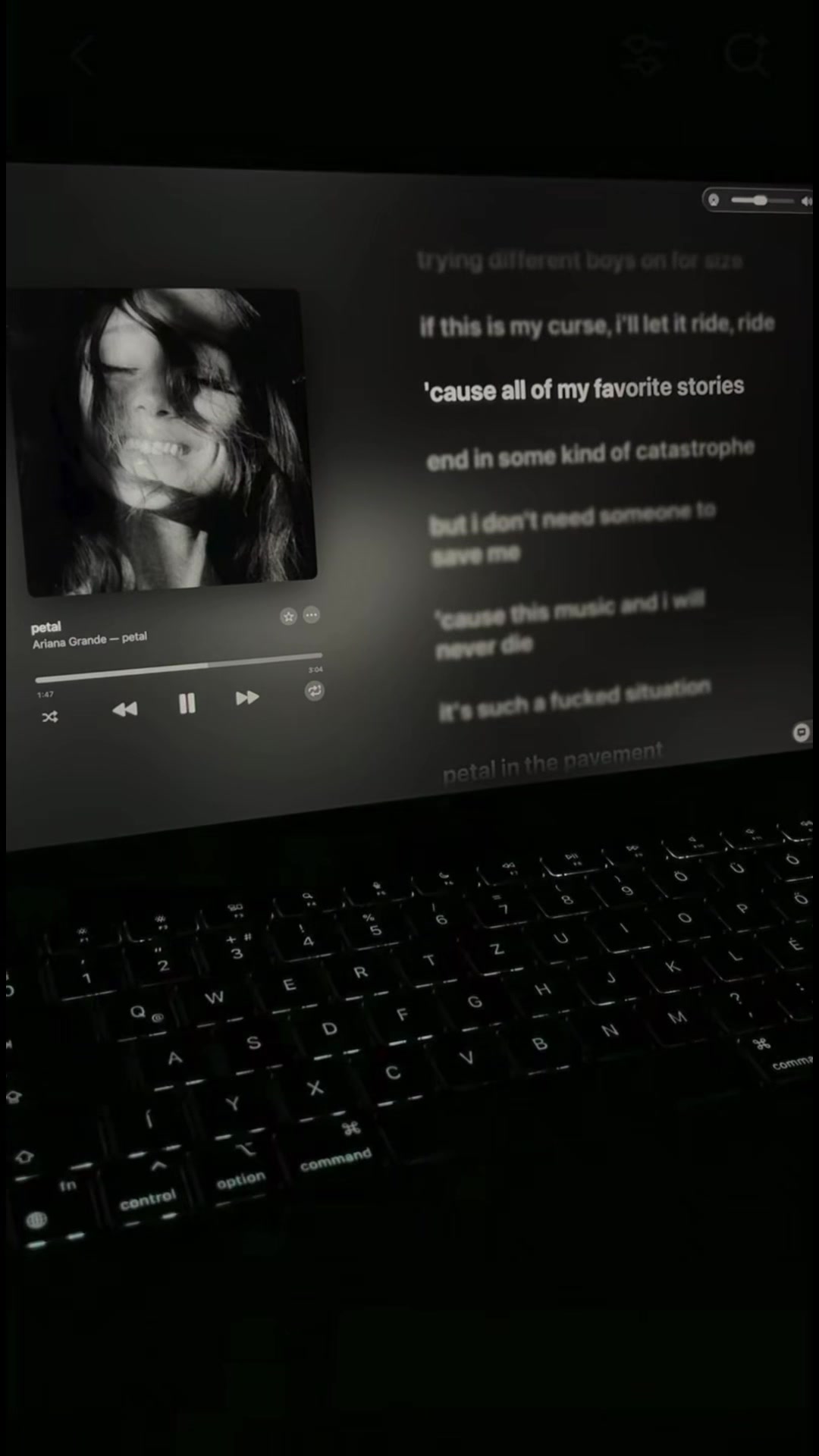 @.🎧.
