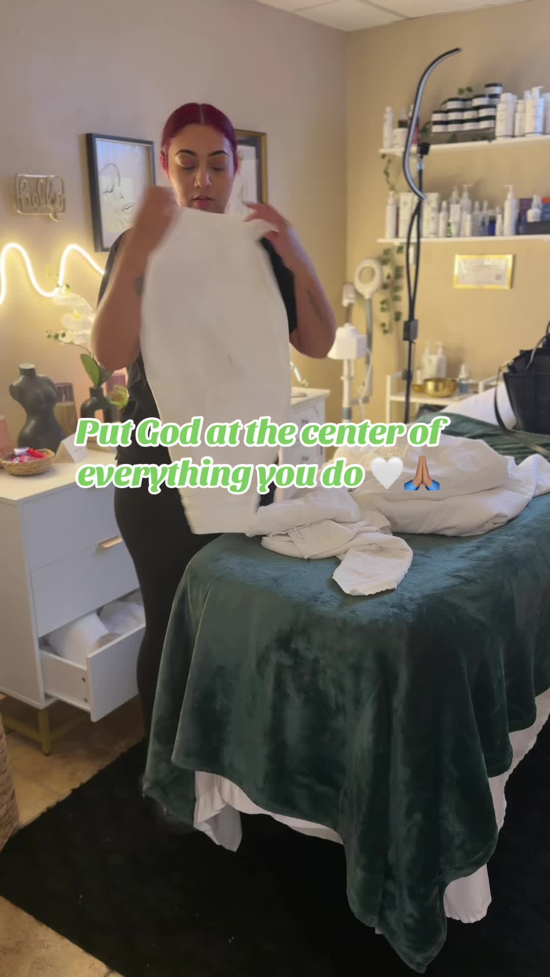@Lilly | Central FL Esthetician