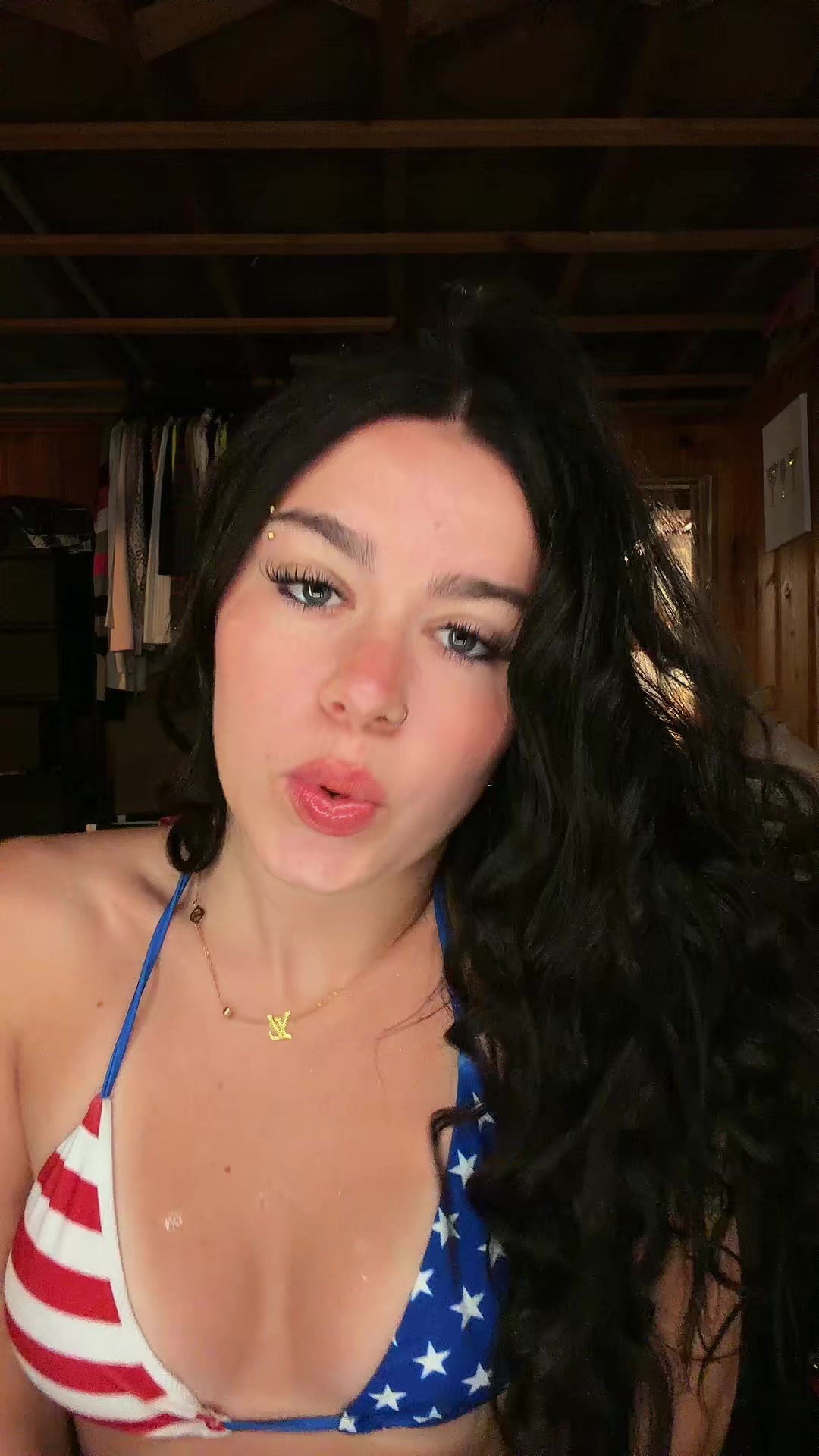 @theyluvv_taylor_01