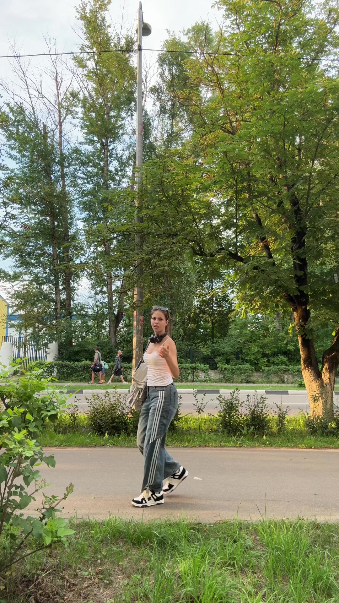 @нюта