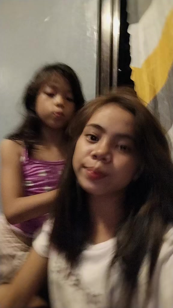 @Alvina and dola