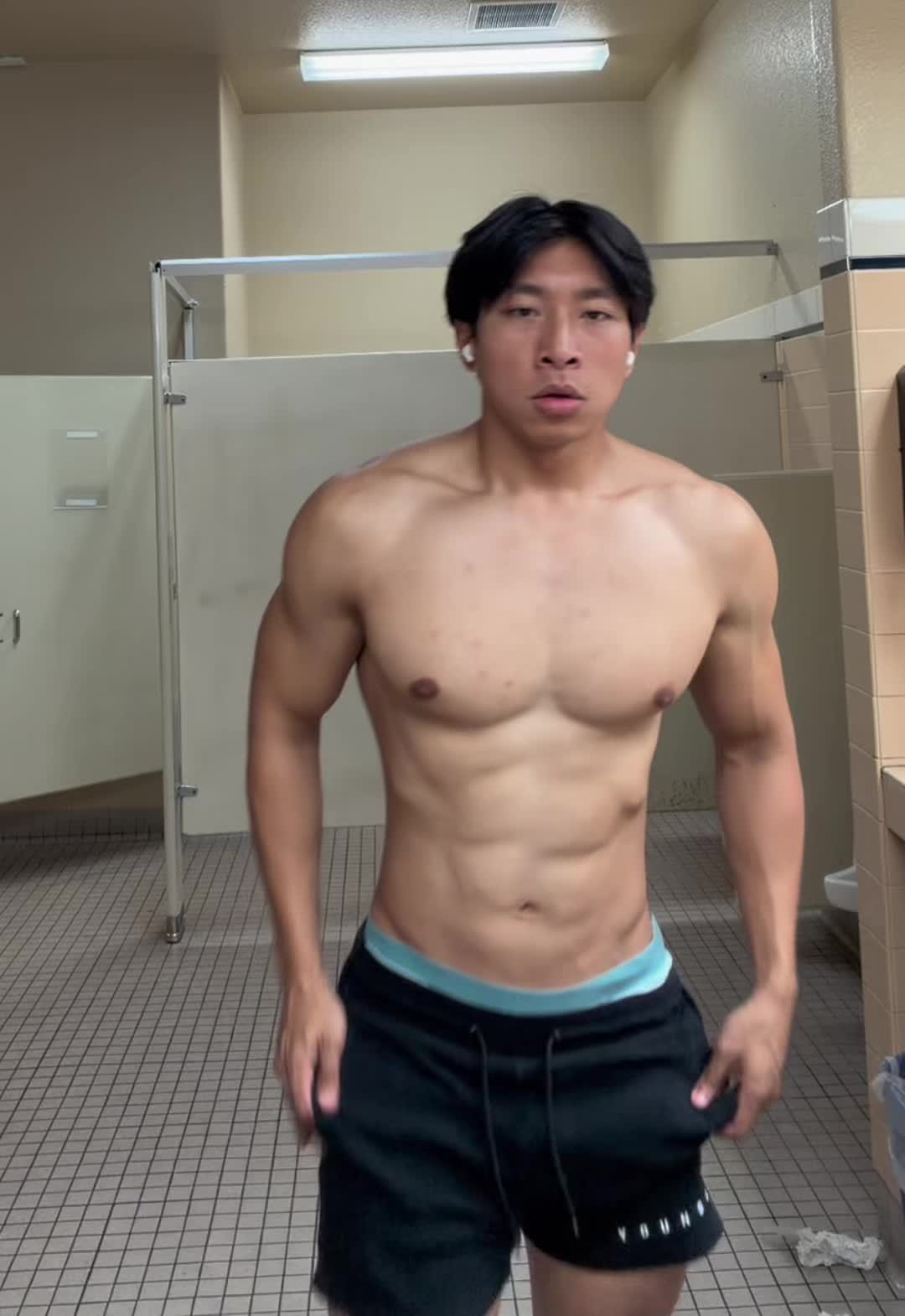 @kitmonsta