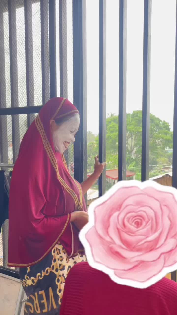 @haneeyaofficial