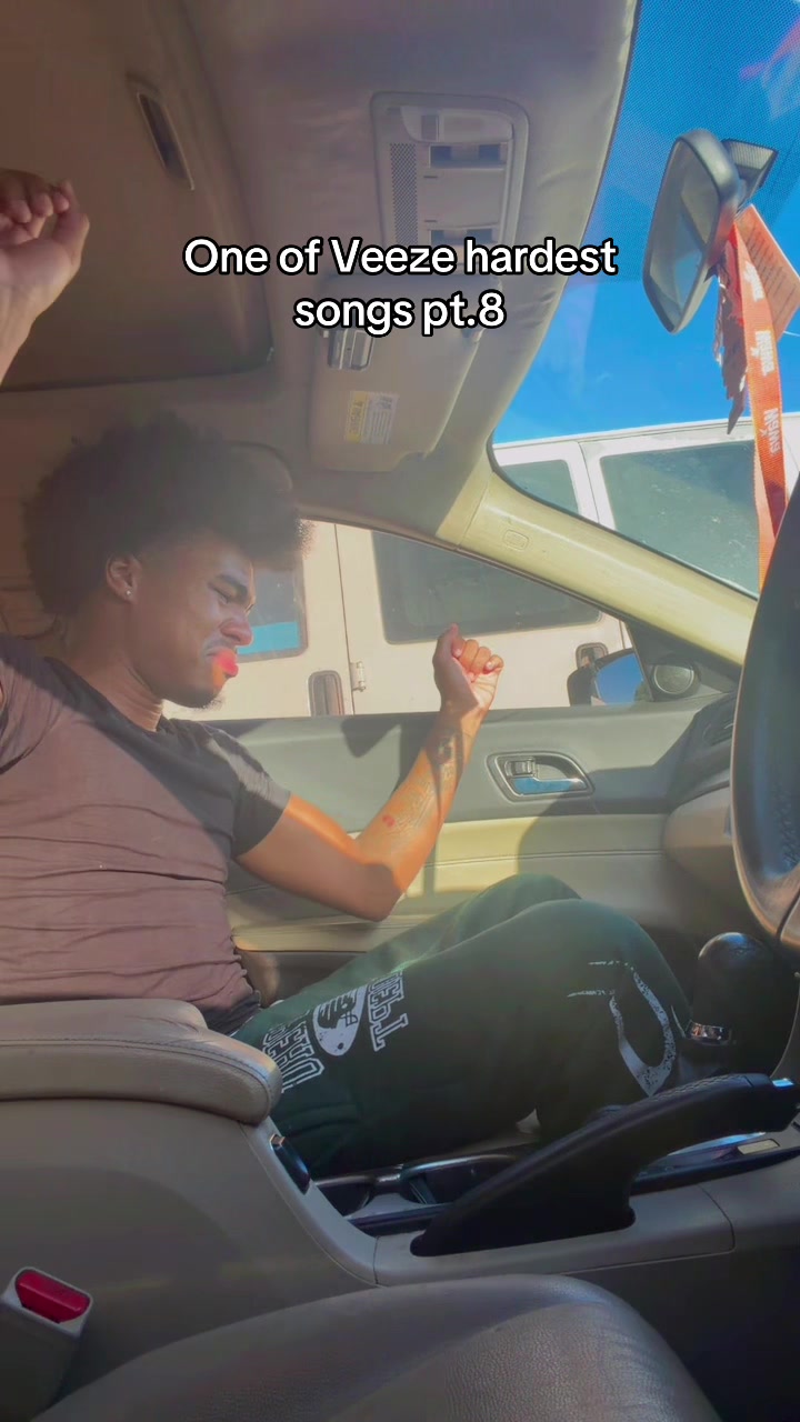 @Coureyrawhh