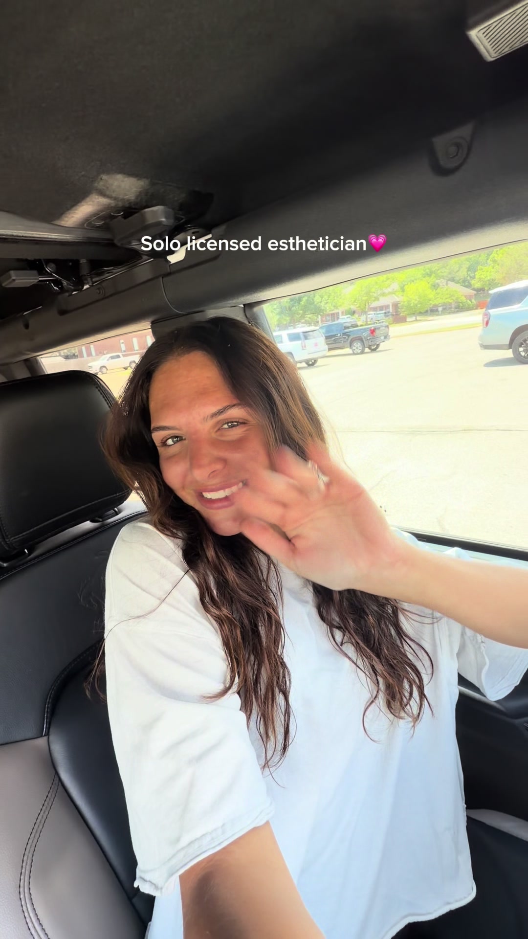 @ESTHETICS BY LYDIA💛✨