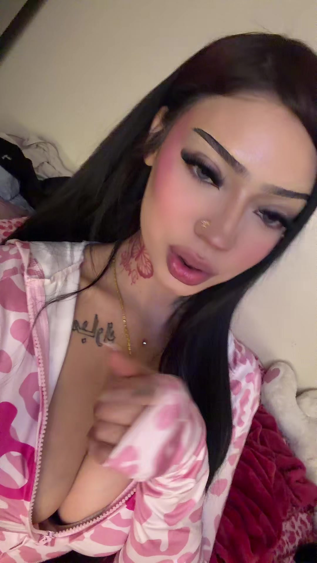 @Aysslin
