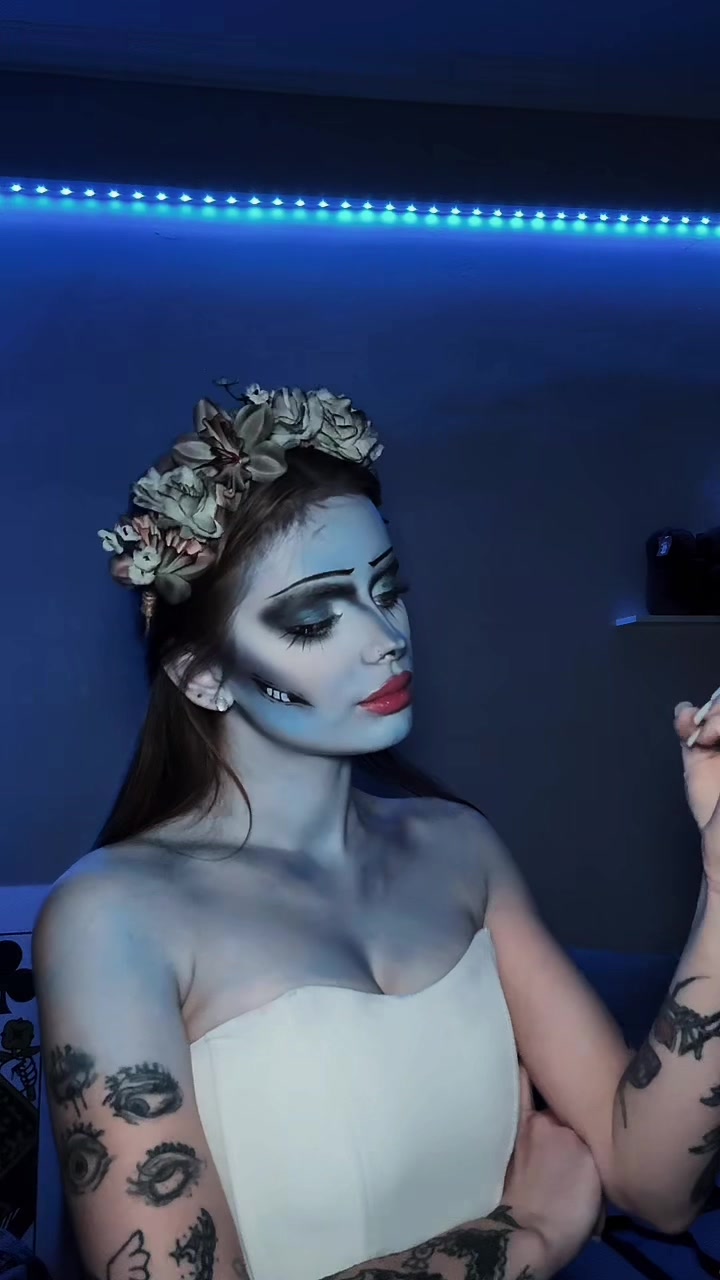 @iamalinoka