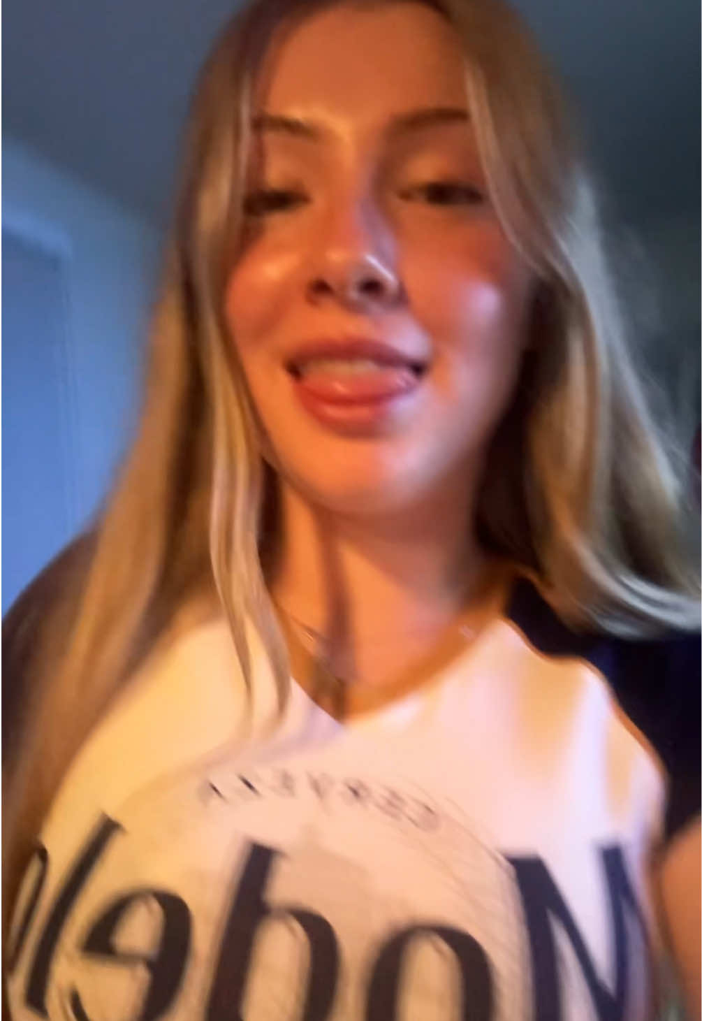 @Angelina p