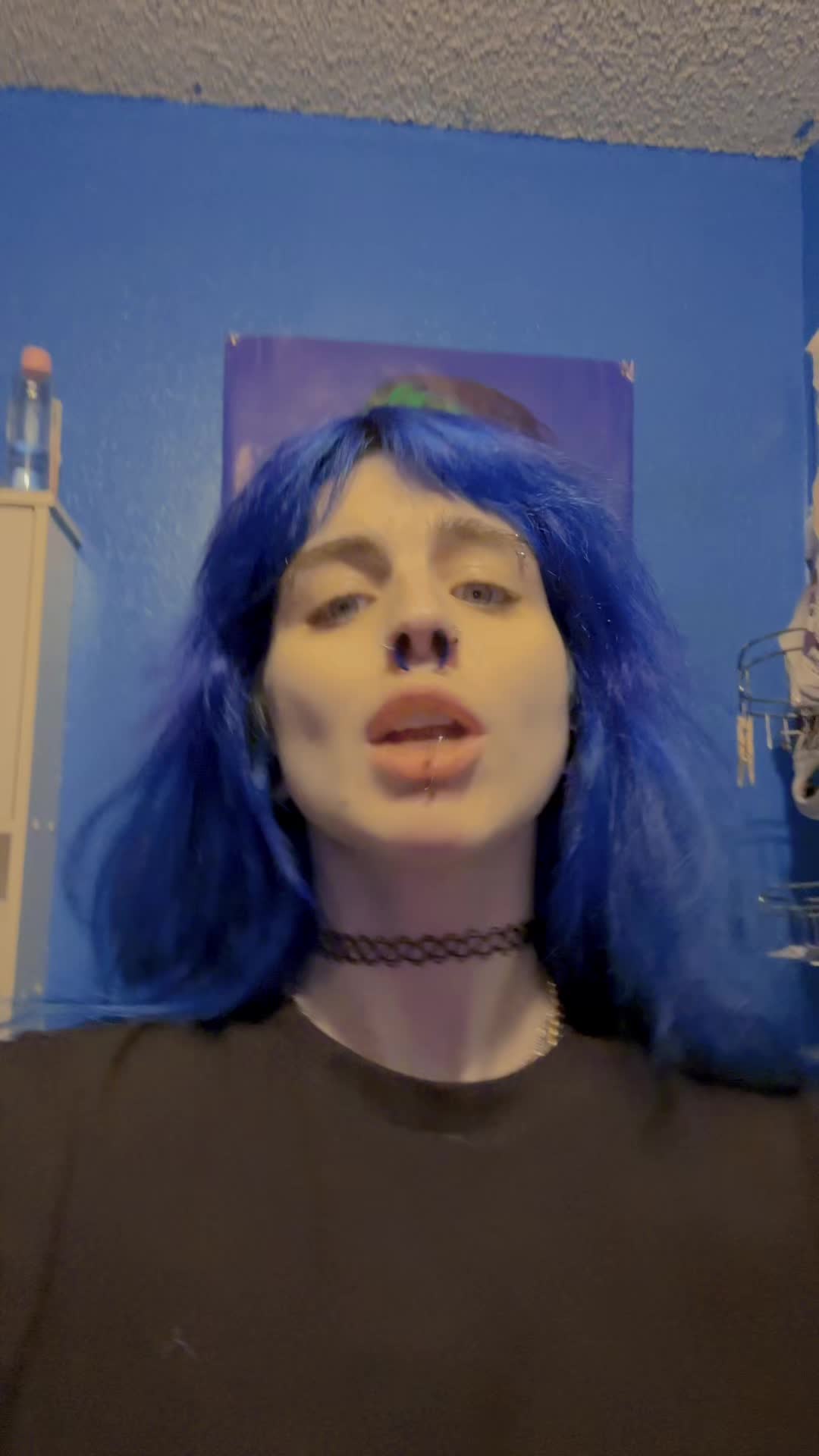 @Ez