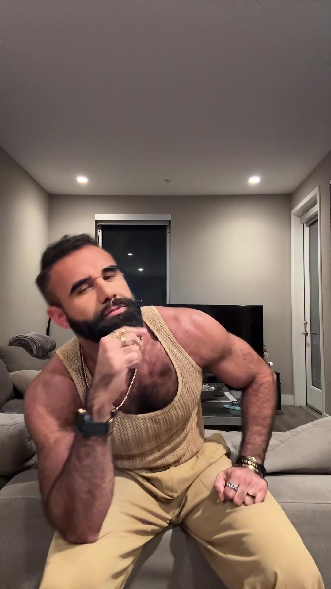 @Persian Wolf 🐺