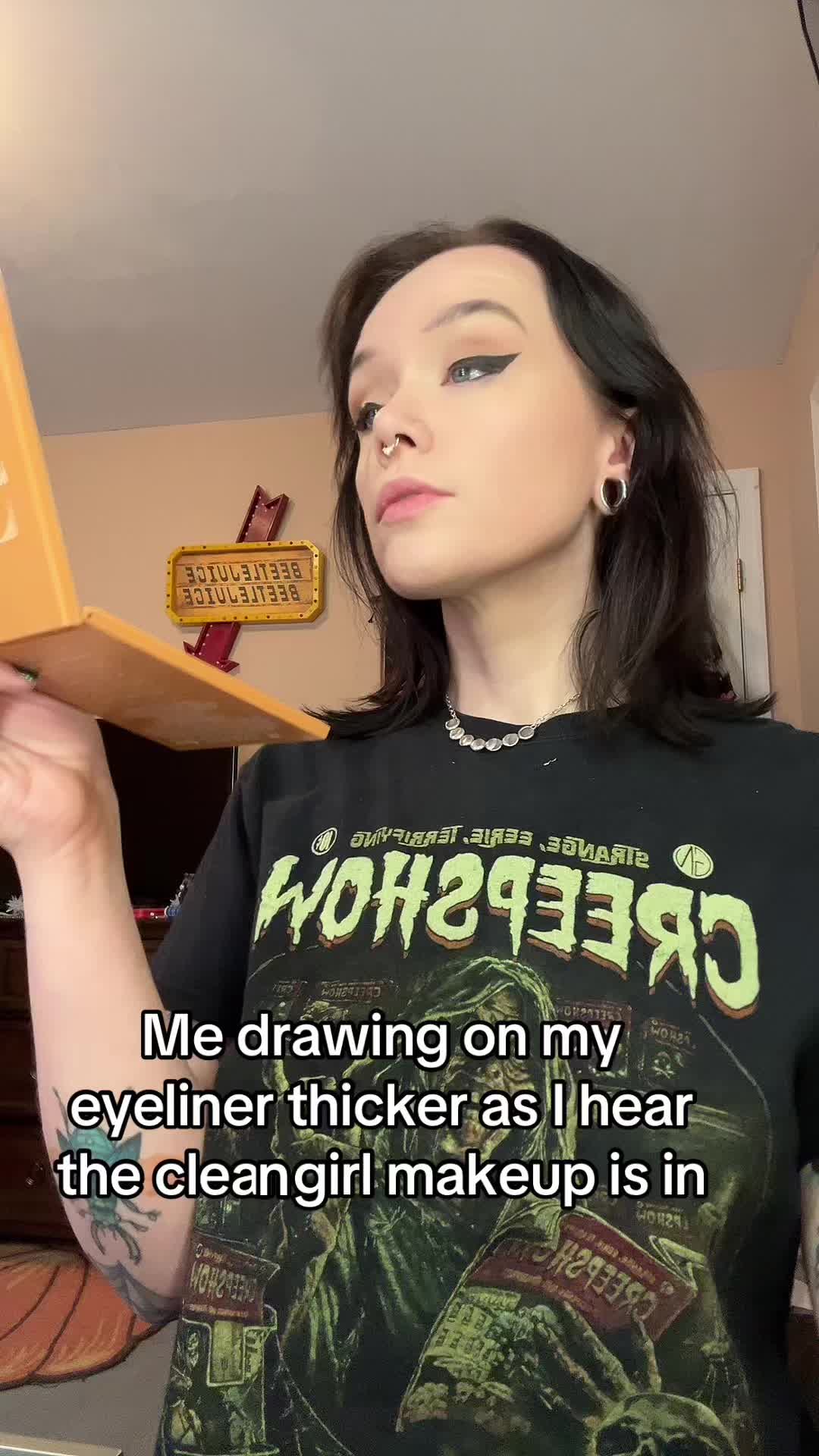 @Honeybat🍯🦇