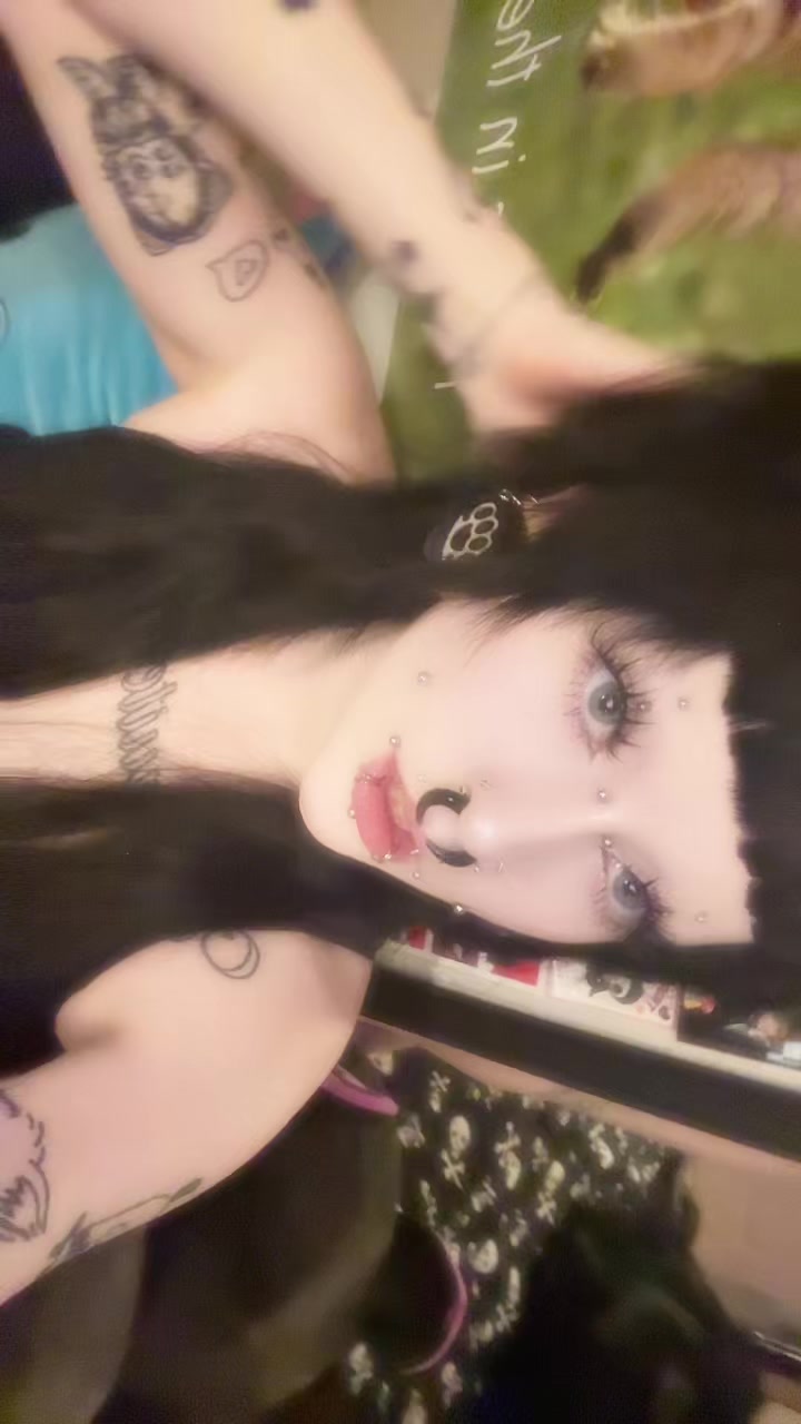@audreysaysmeow