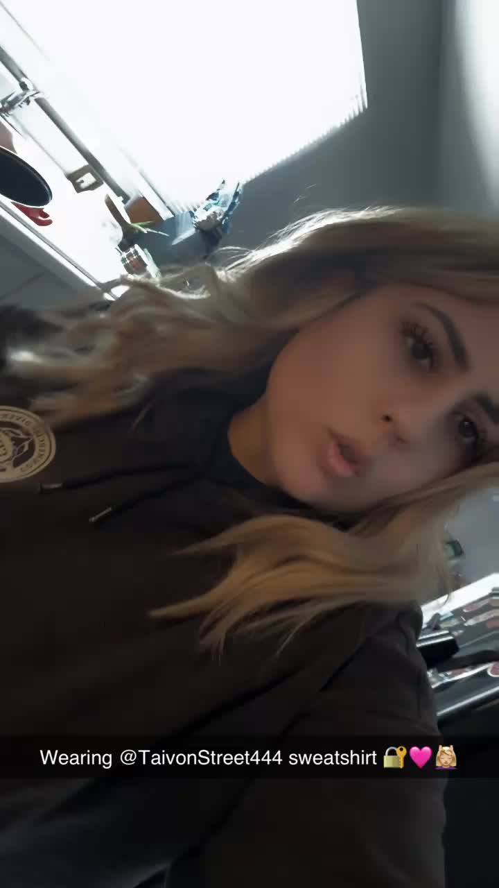 @Tesscalade ๐
๐ผ๐ฅ