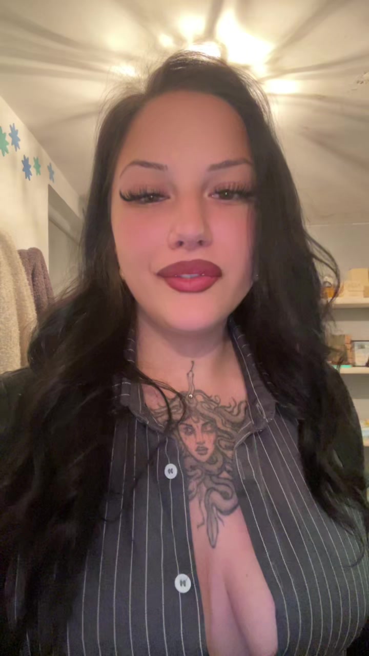 @Anissa 🫦🪬