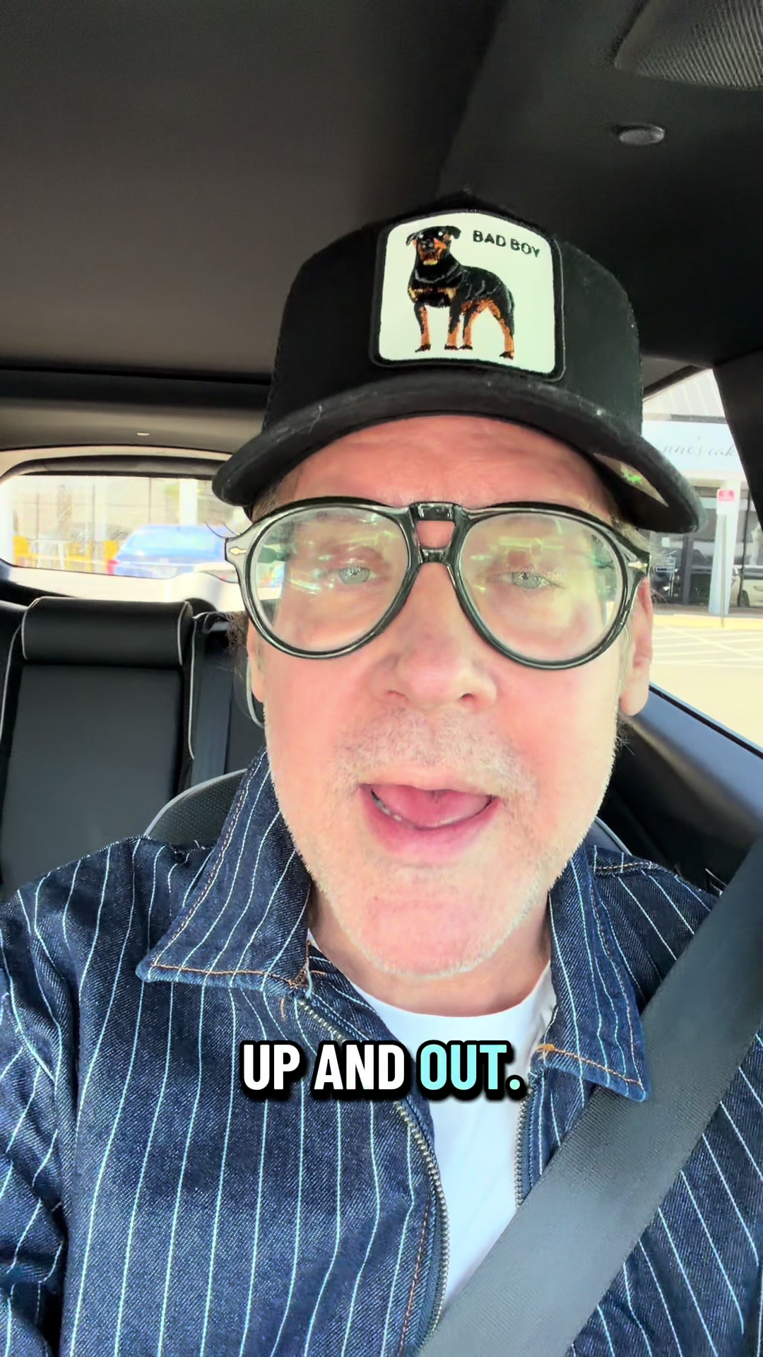 @jamesholidaycomedy