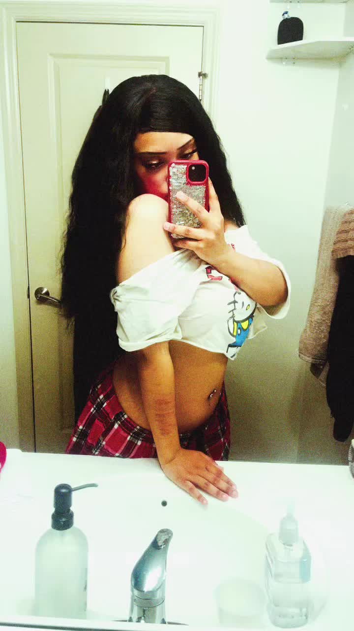 @👠
