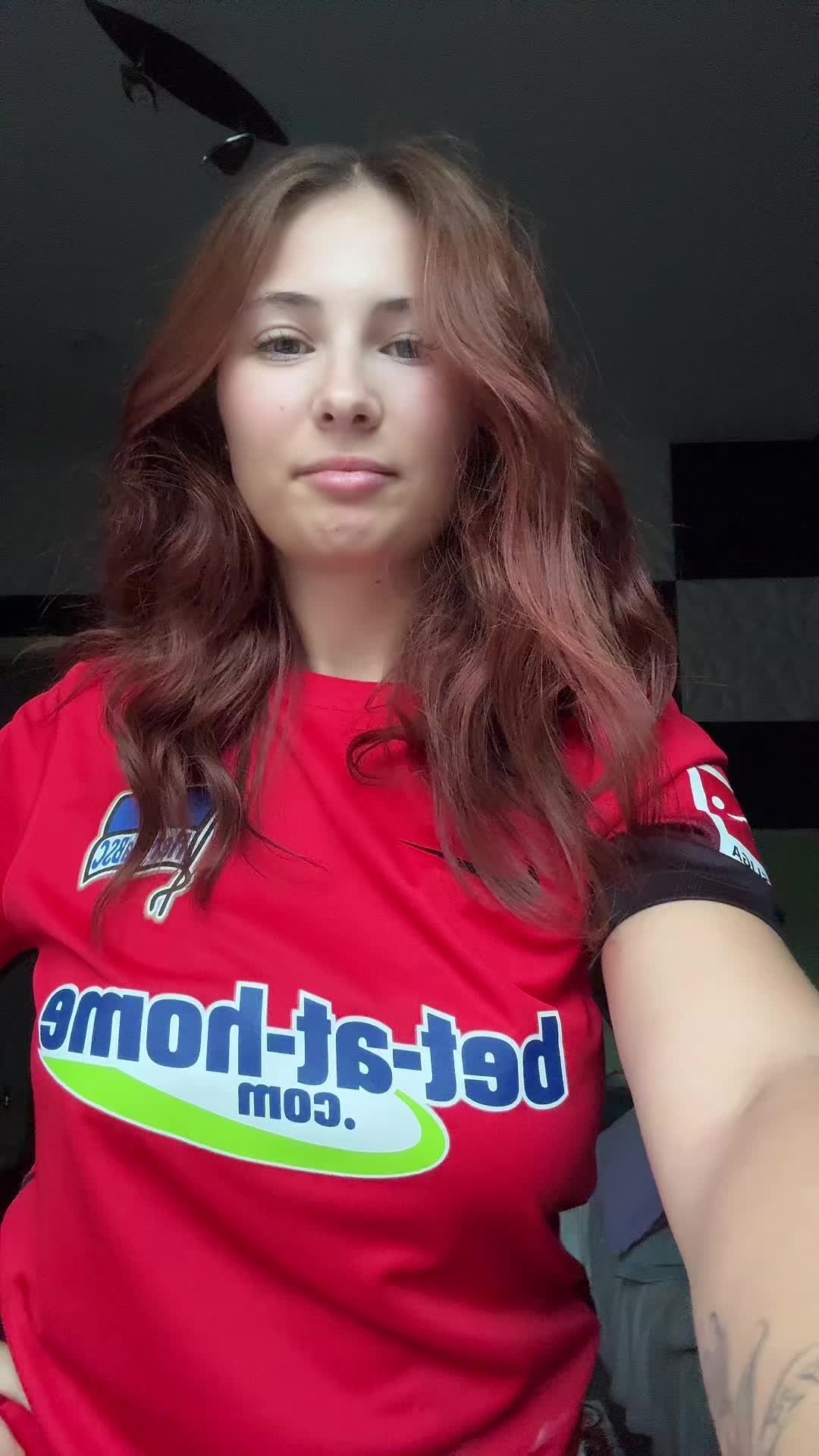 @Lara