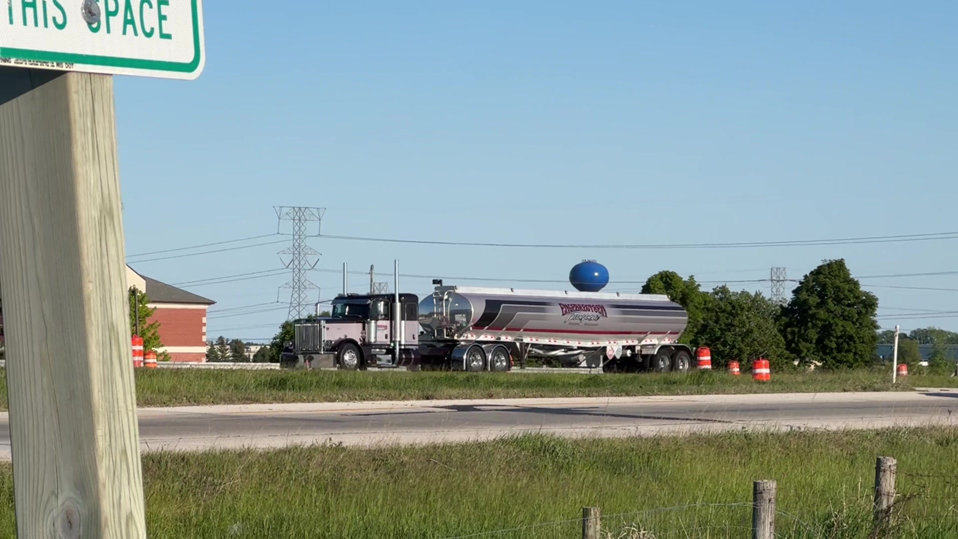 @WiscoBigRigs