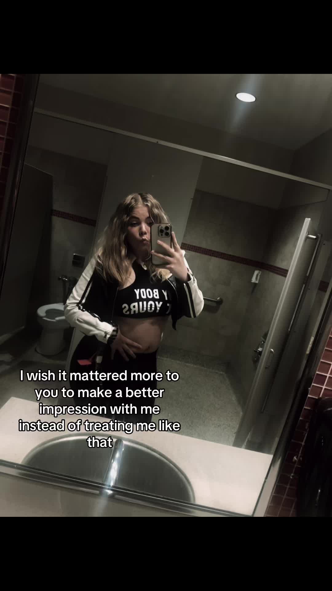 @Brooke𖣂