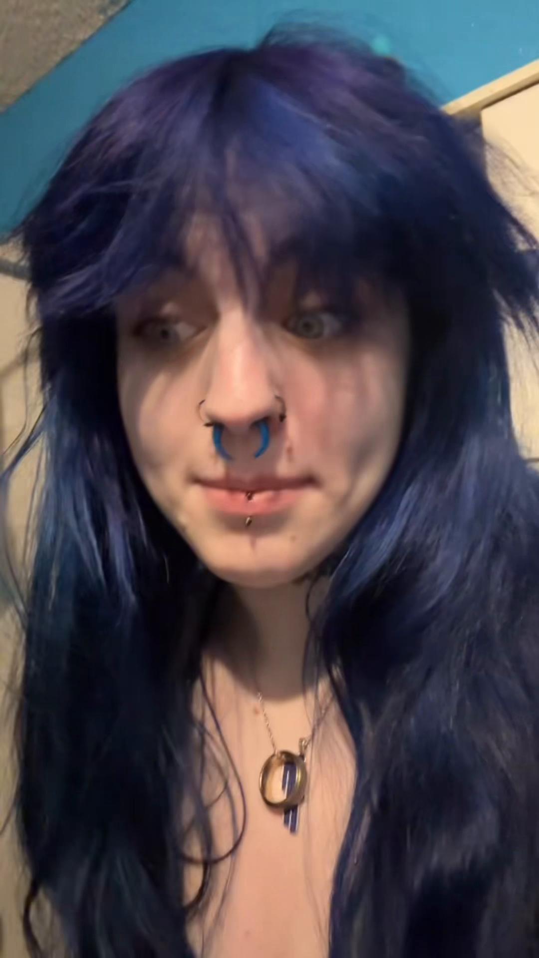 @Ez