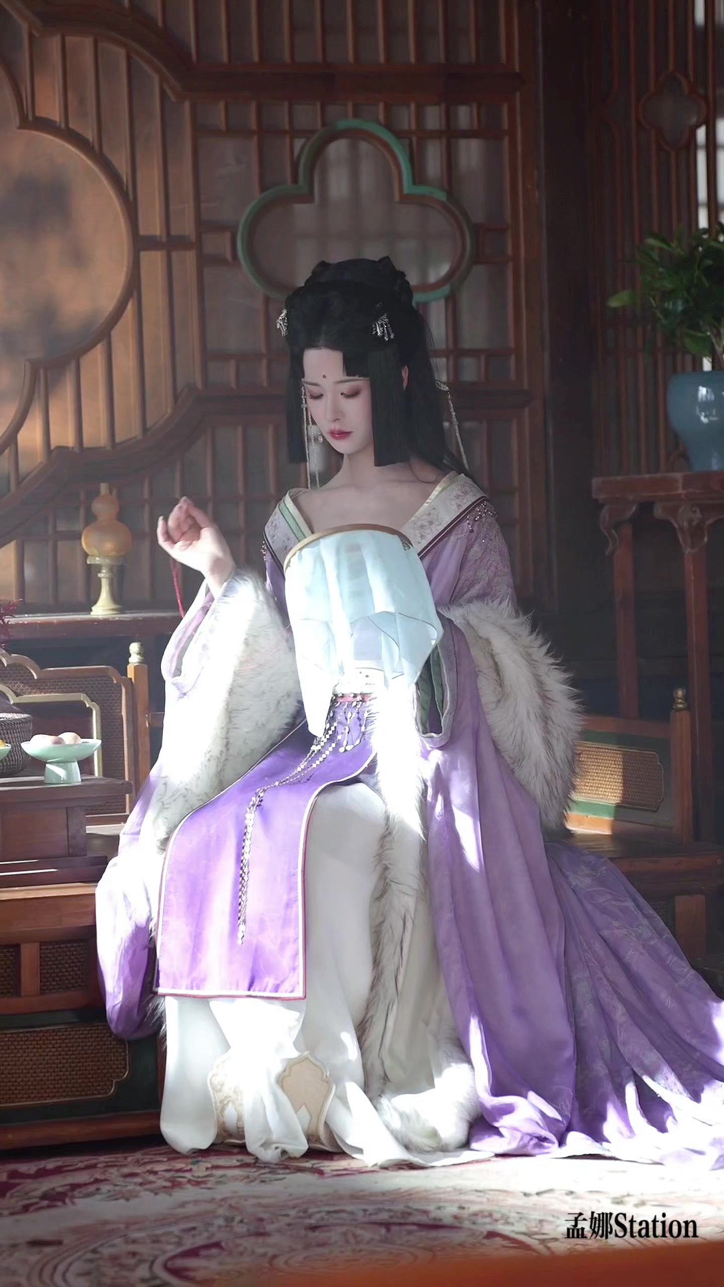 @孟娜