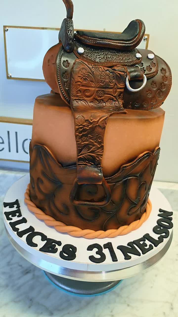 @AmazingCakesByYessy