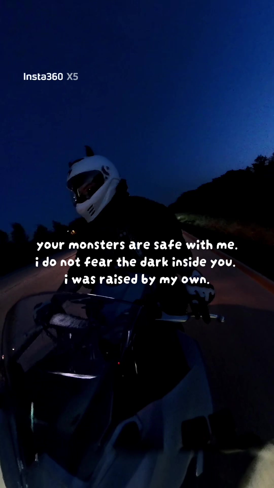 @MoonlitMoto