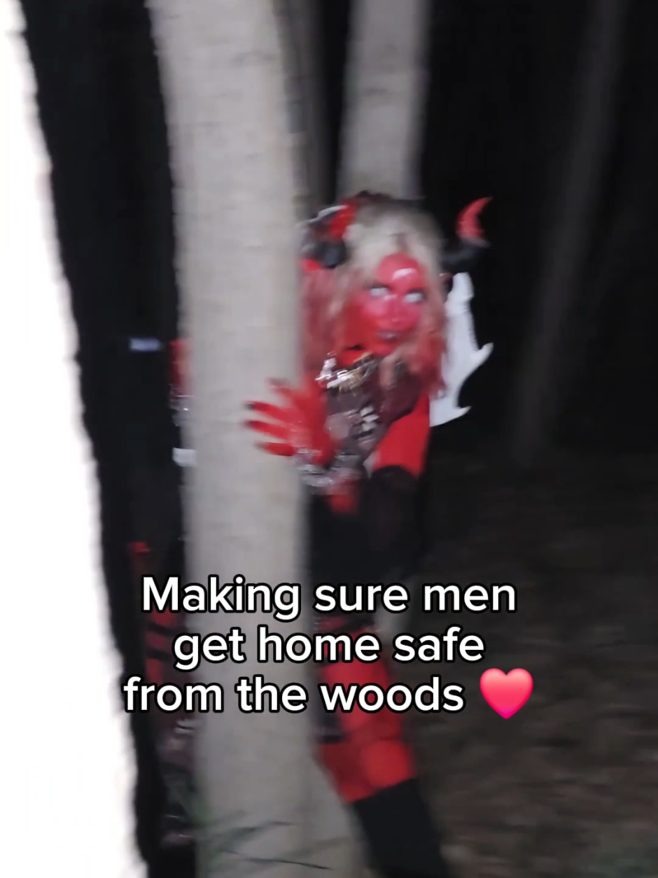 @Halcybella on IG, YT, SC