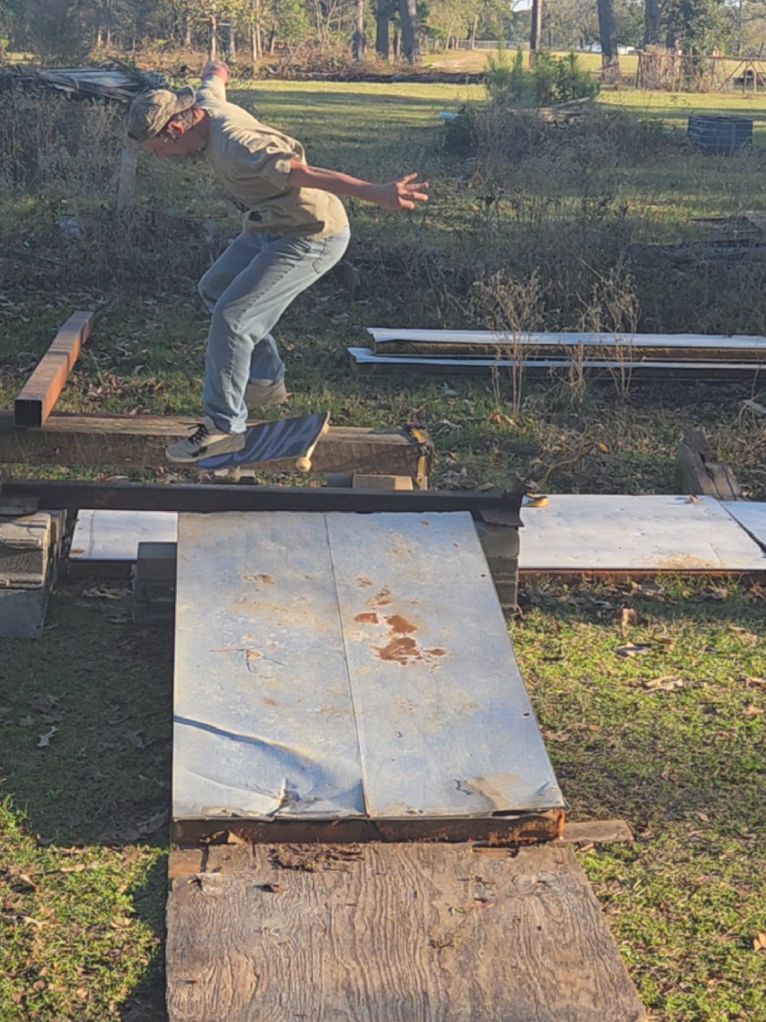 @Jason / skateboarding