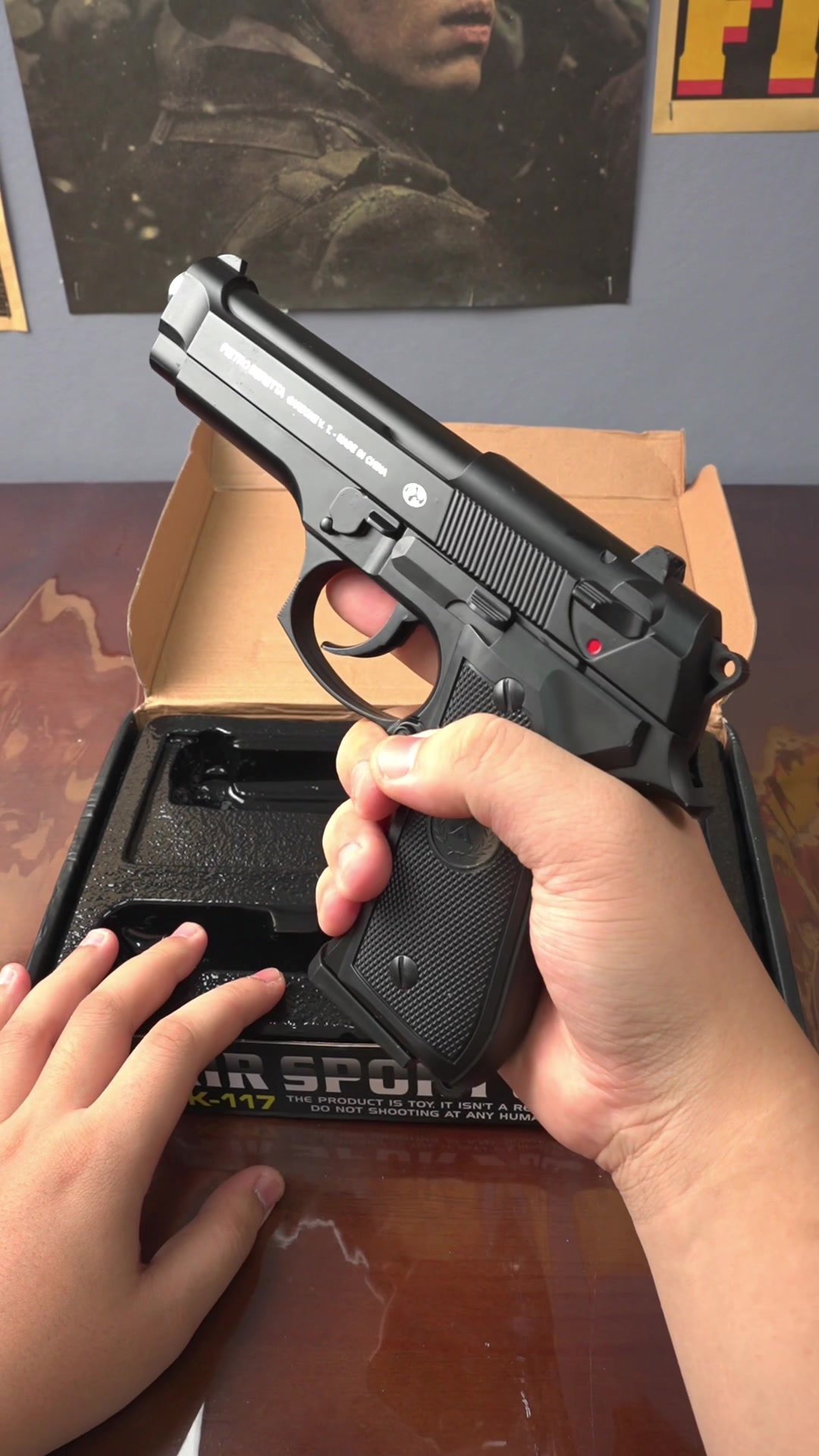 @akagtoy.com