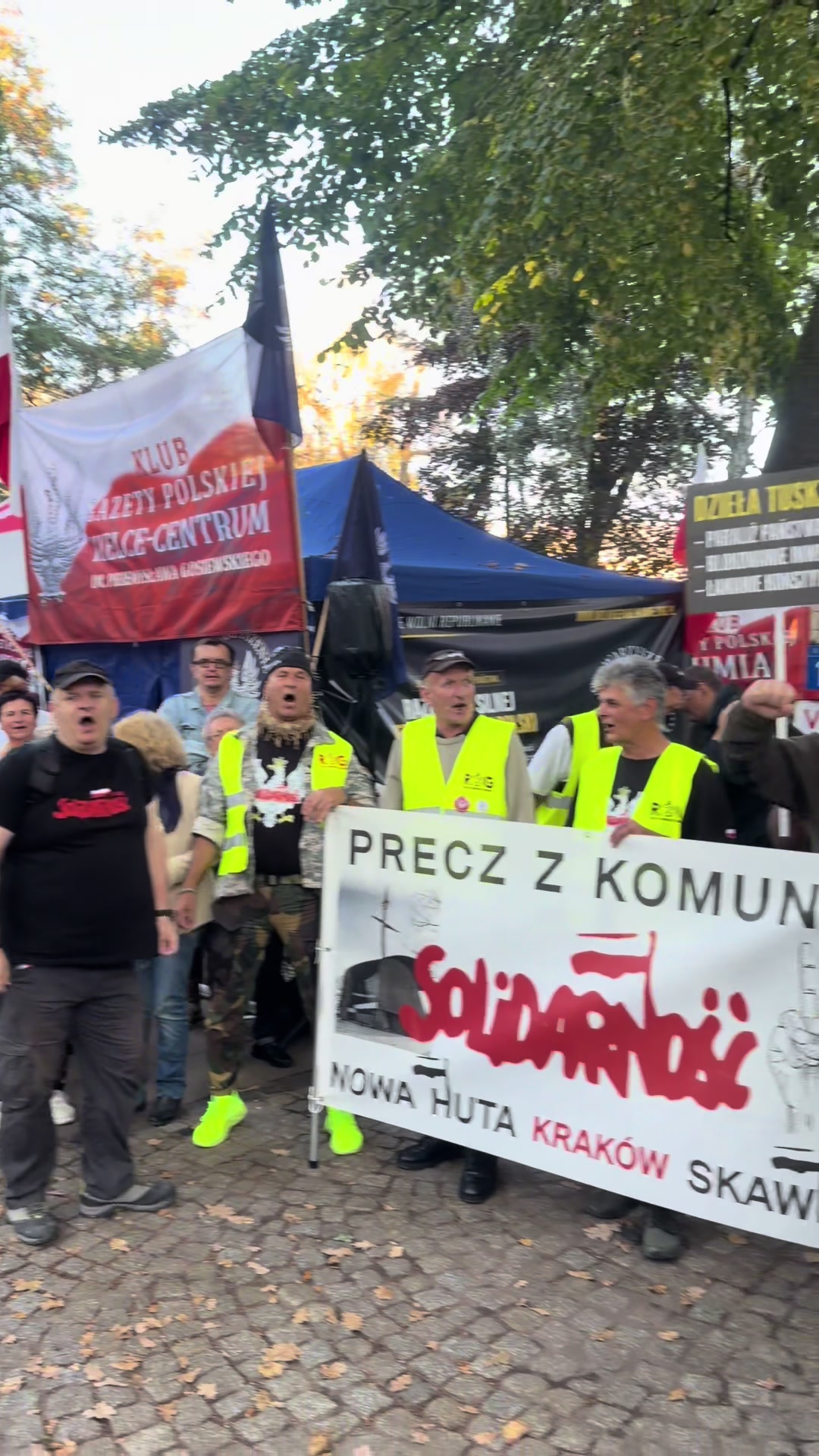 @Tomasz Sakiewicz