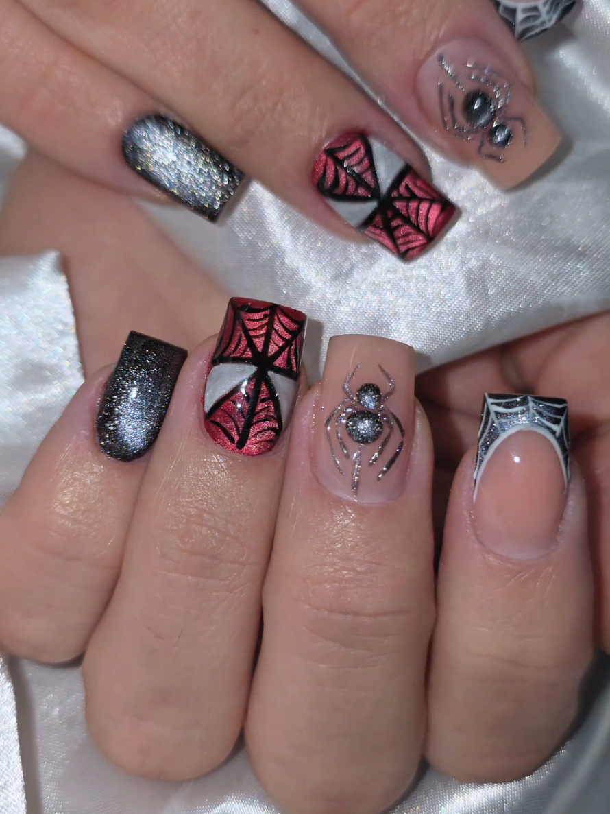 @Elizabeth_nails