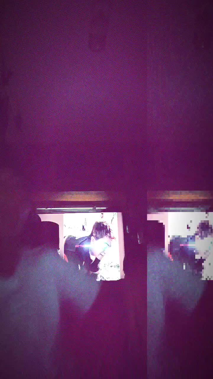 @🫸🏾                    🫷🏾