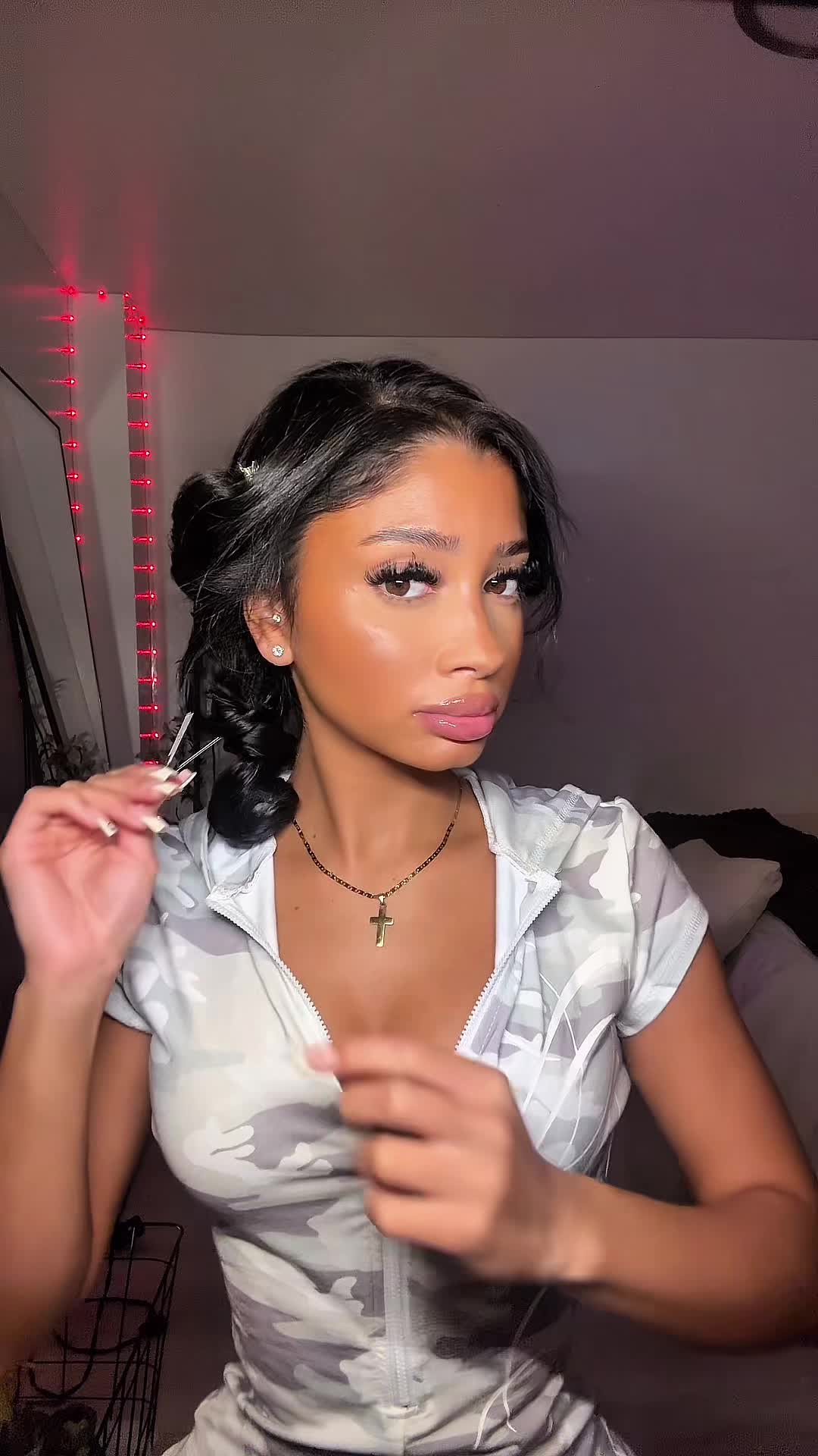 @nai✨