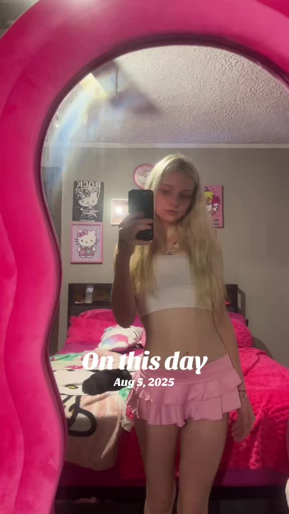 @holly Mae🖤
