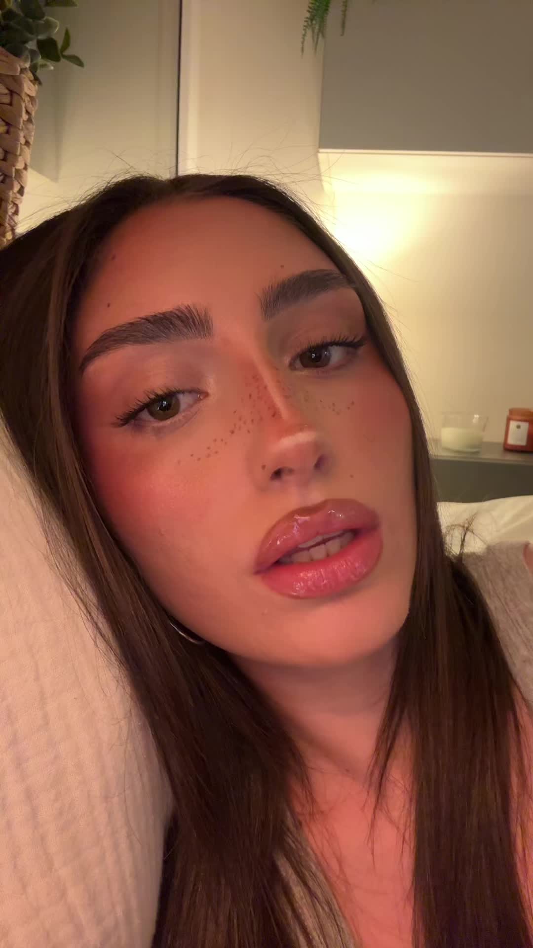 @⠀