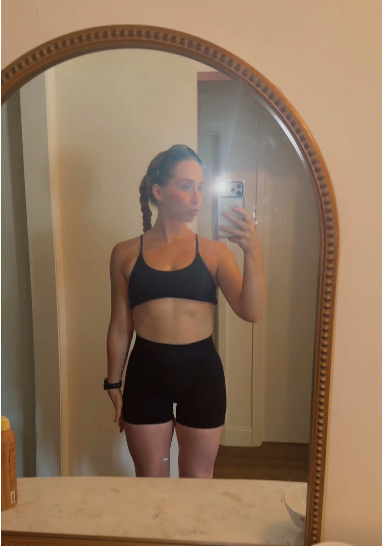 @Caitcolllins