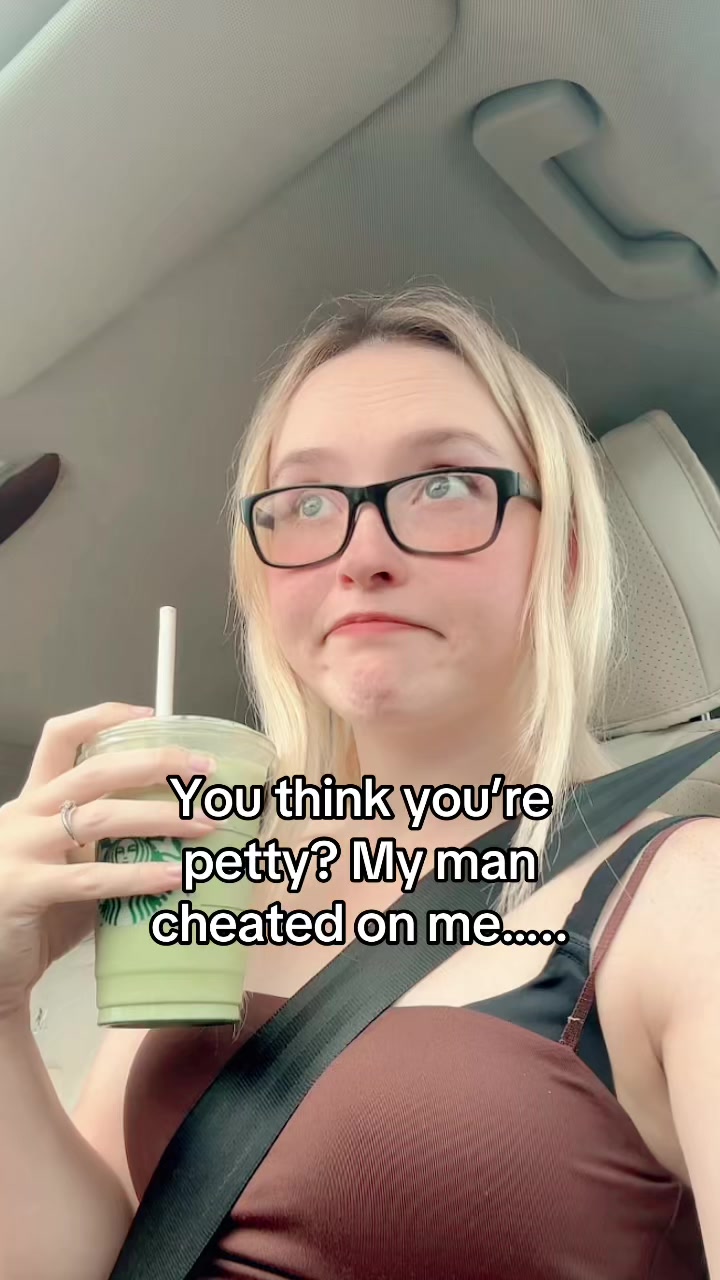 @kayteeloryn