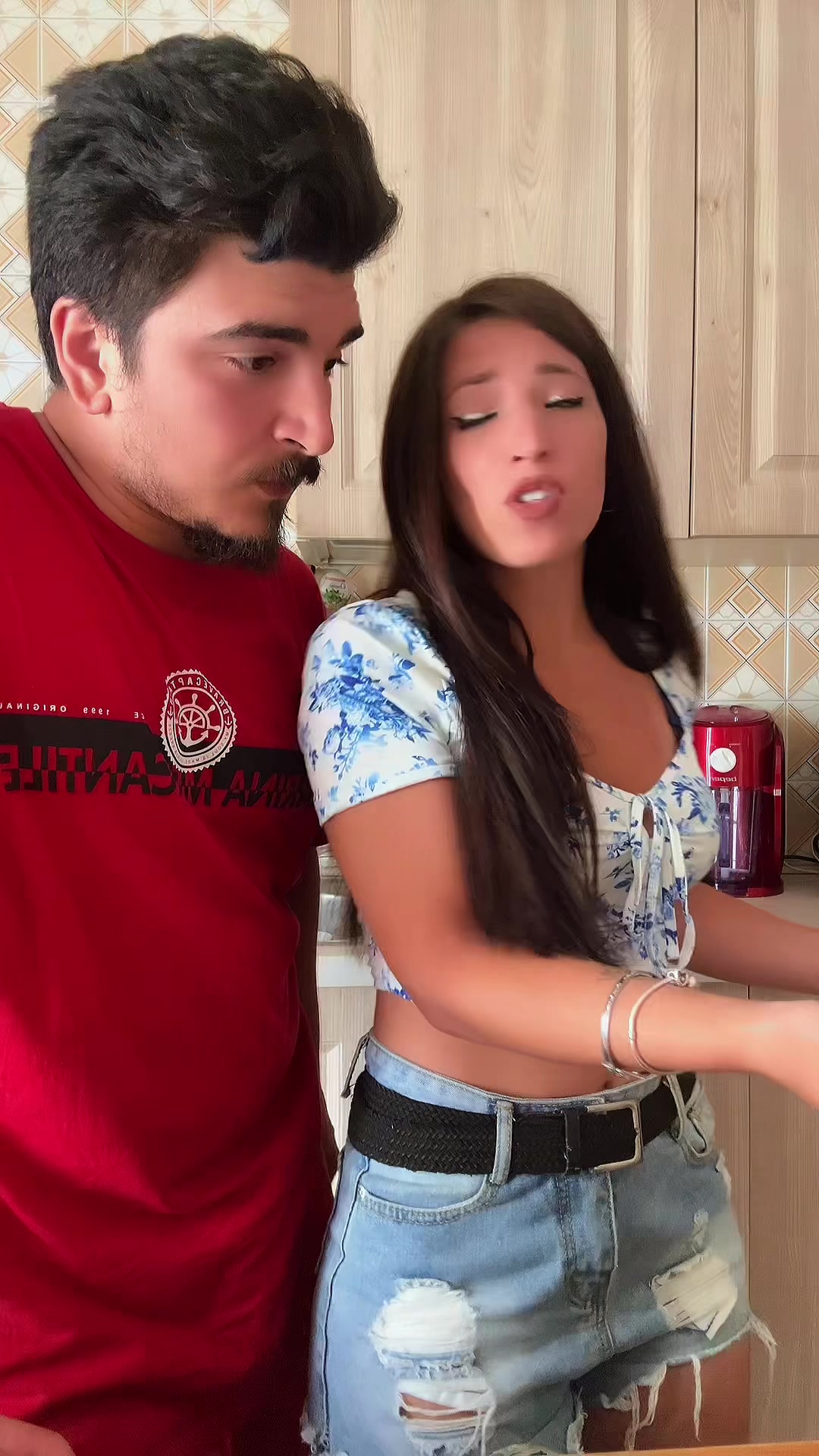 @Indecisi